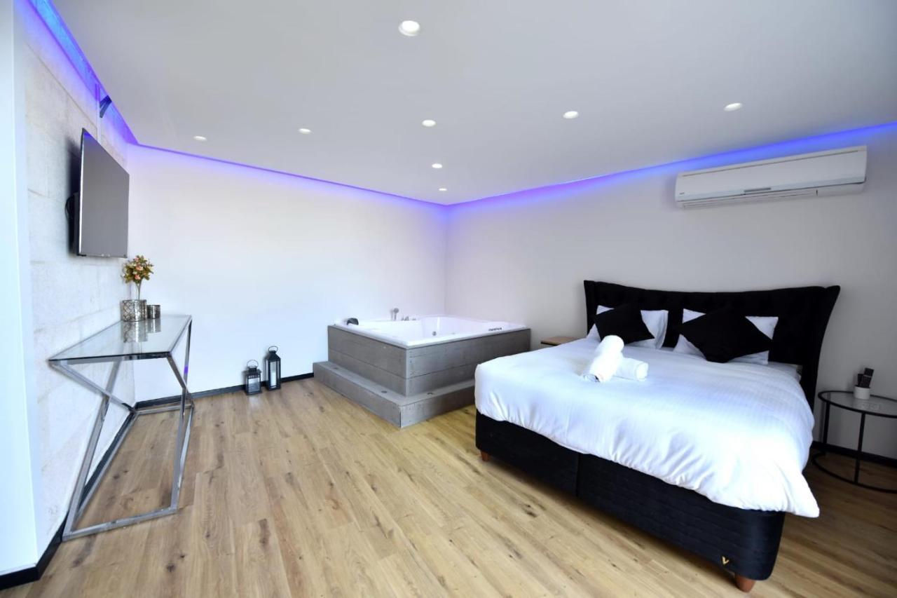 Private Pool Luxury Penthouses Sea View 埃拉特 外观 照片