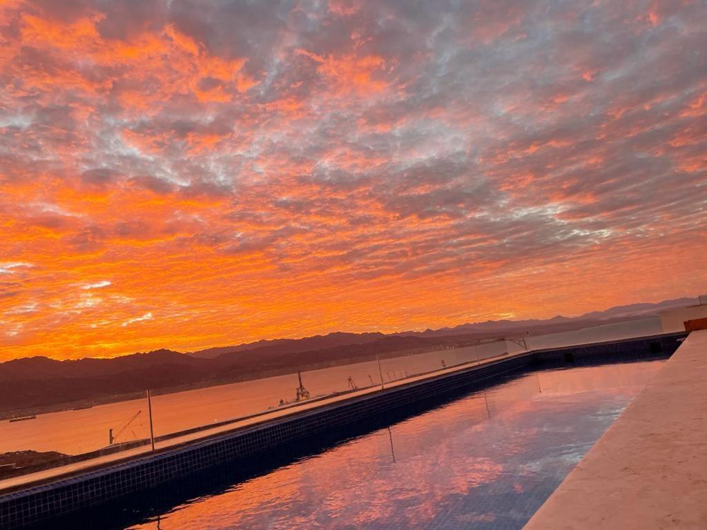Private Pool Luxury Penthouses Sea View 埃拉特 外观 照片